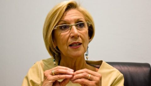 «En España lo privado viola a lo público permanentemente»