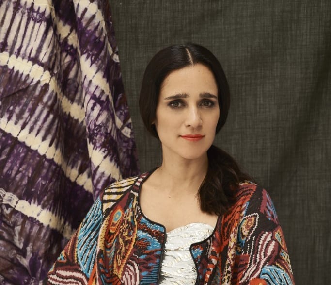 Entrevista Julieta Venegas disco Algo Pasa