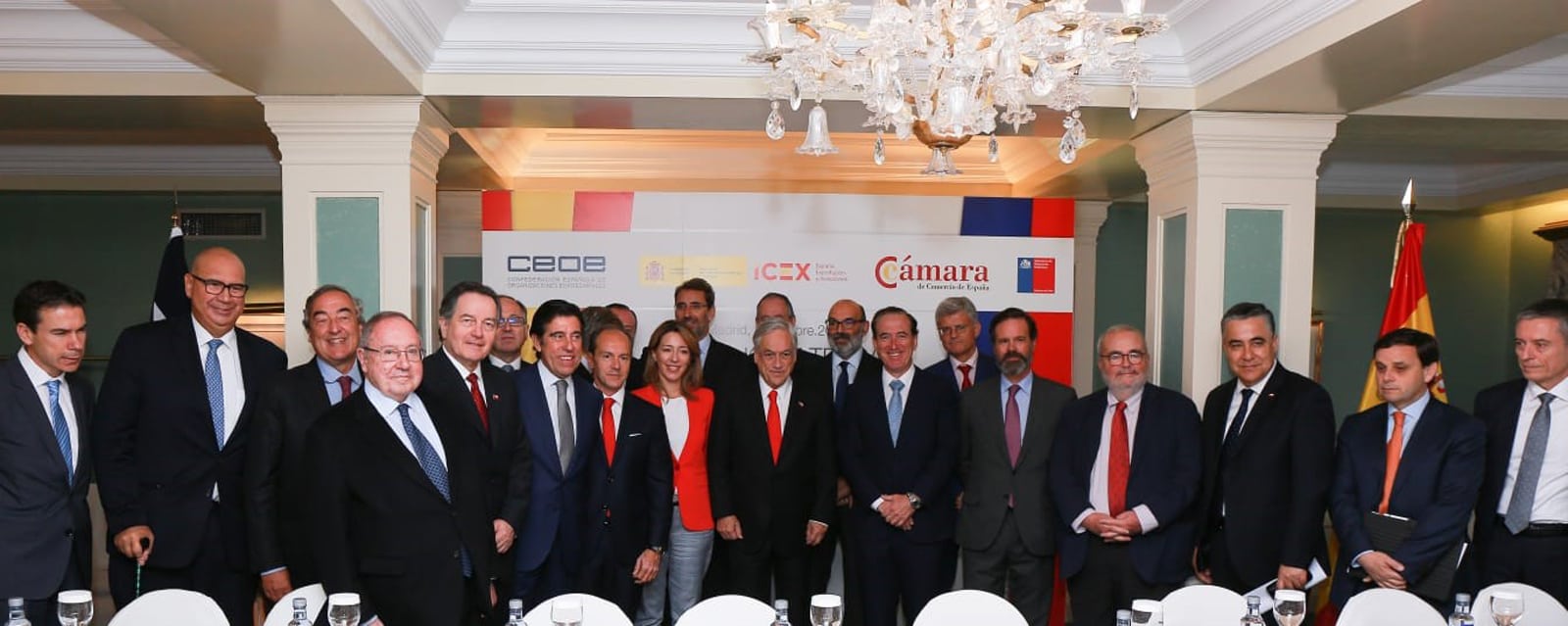 Busca a Wally: la foto que mejor refleja la realidad (empresarial)