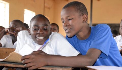 Me llamo Ashraf, tengo 15 años y voy en silla de ruedas