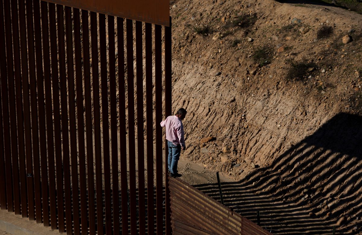 Segundo finalista: Daniel Ochoa | Serie: Cruzando la última frontera, en Tijuana