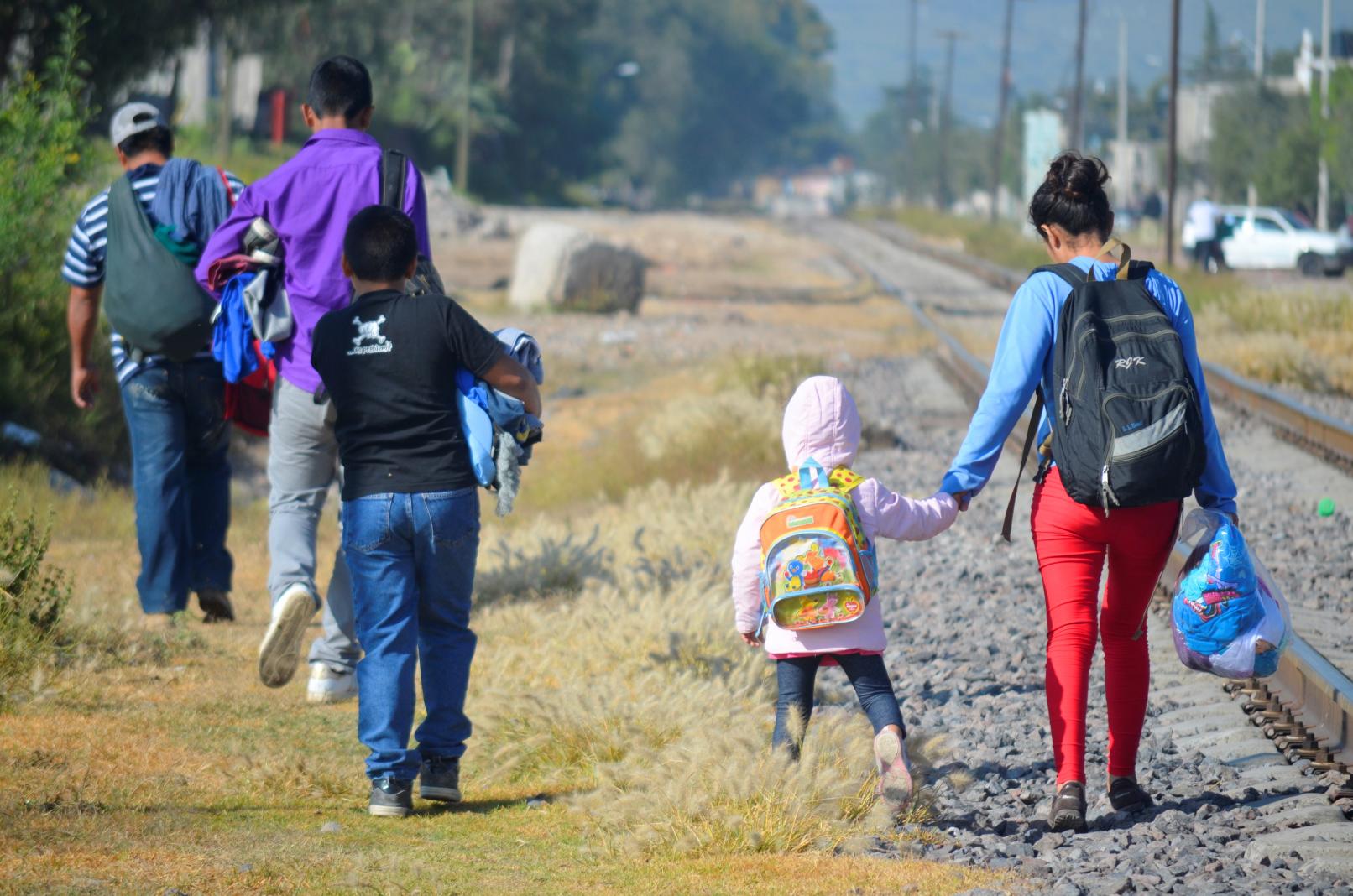 Los niños que siguen esperando en la frontera