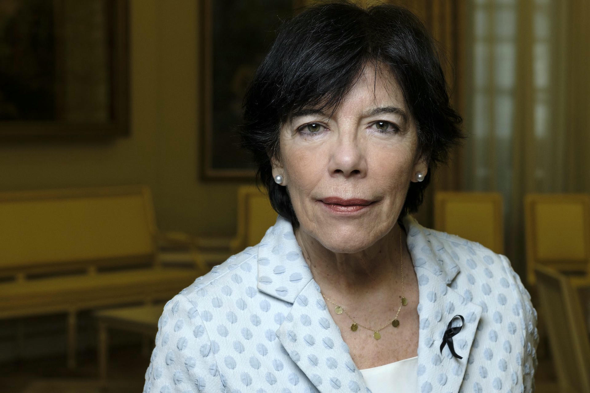 Isabel Celáa
