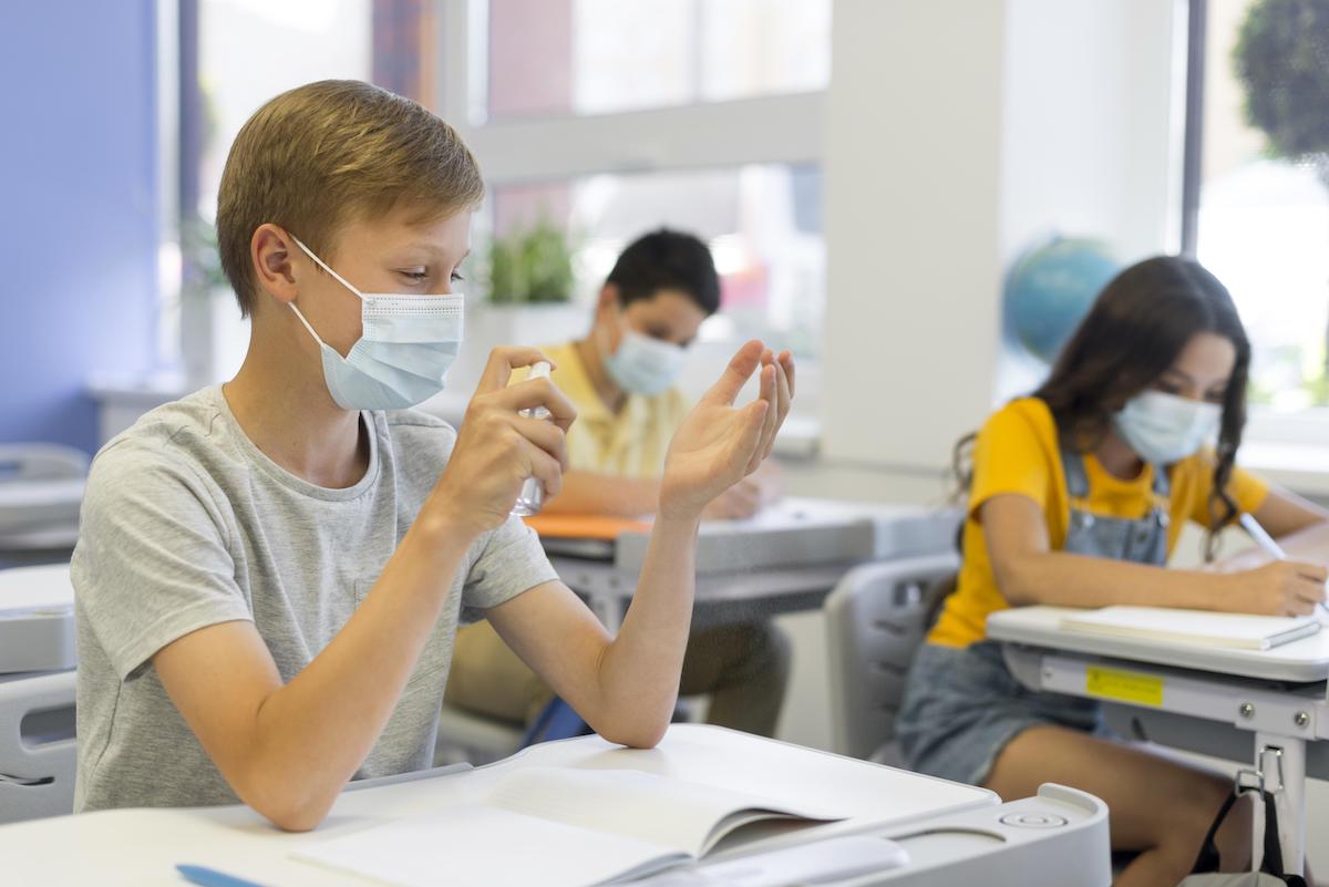 Por qué la reapertura segura de los colegios debe ser una prioridad