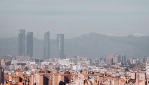 Un billón de microplásticos en el cielo de Madrid