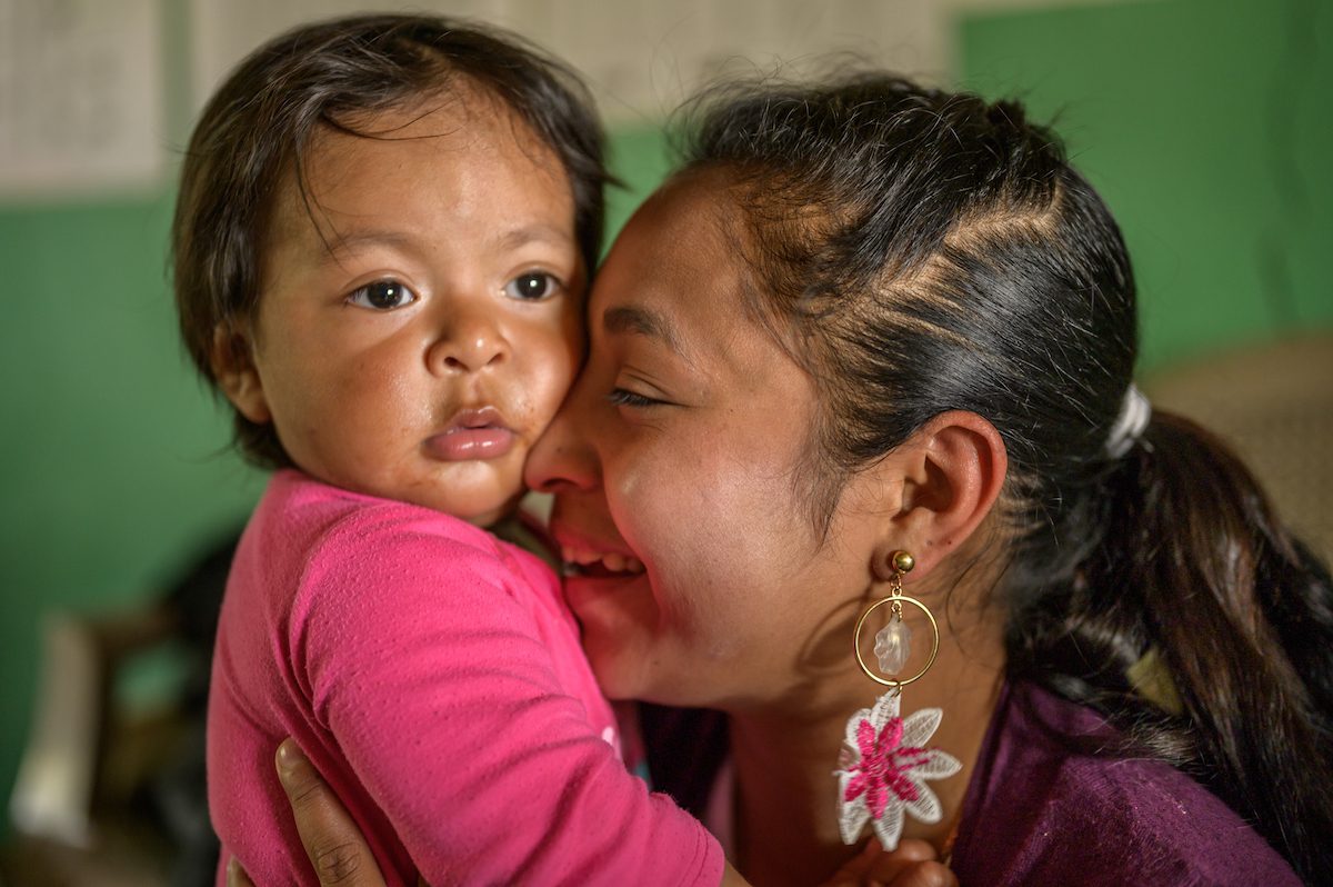 Lucia y su tía: crianza con confianza (Honduras)