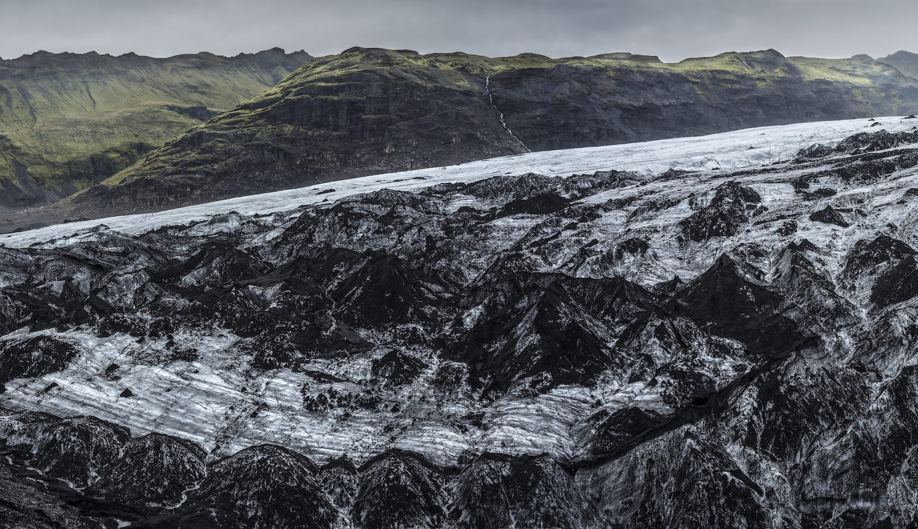 Piroclastos en el Glaciar Myrdalsjokull, Islandia (2015)
