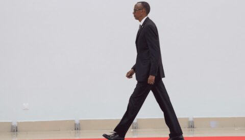 Tiranos desconocidos