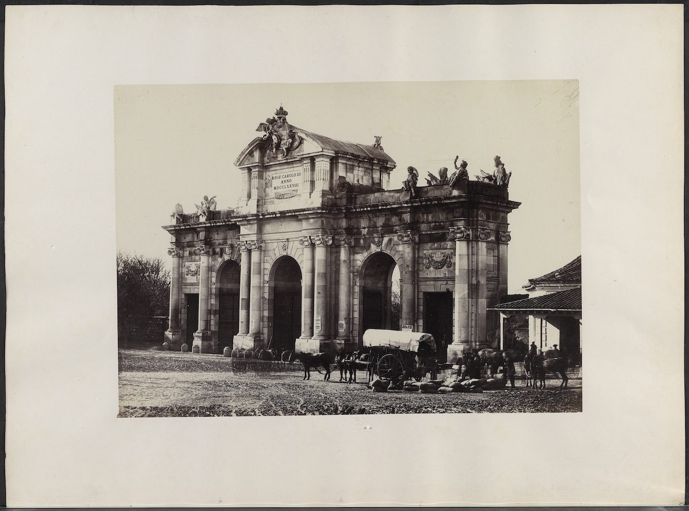 Charles Clifford | Puerta de Alcalá. 1858. Biblioteca Nacional de España