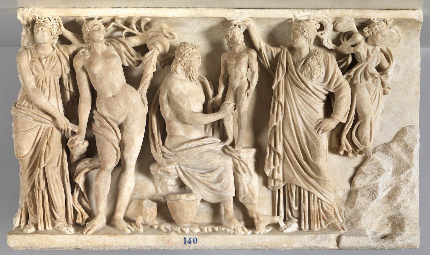 Taller romano. 'Prometeo y Atenea crean al primer hombre'. Mármol. © Museo Nacional del Prado.