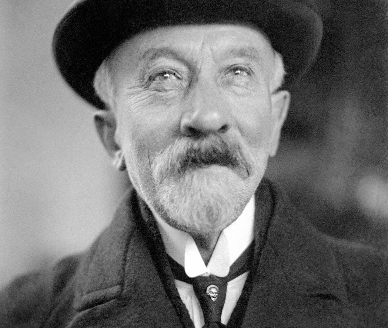 Retrato de George Méliès, c. 1930 | Fotografía en placa de vidrio © La Cinémathèque française