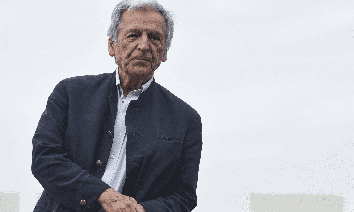 «No veo otra solución que hacer la guerra con las ideas y las palabras»