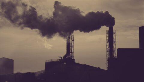 Trump anula dictamen de Obama que estableció que gases de efecto invernadero son nocivos