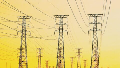 El mercado eléctrico español doce meses después del apagón