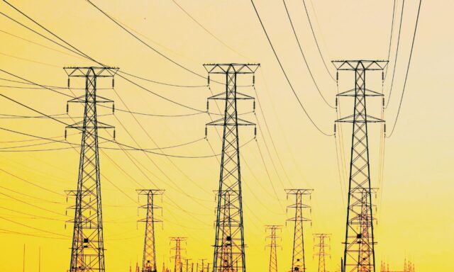 El mercado eléctrico español doce meses después del apagón
