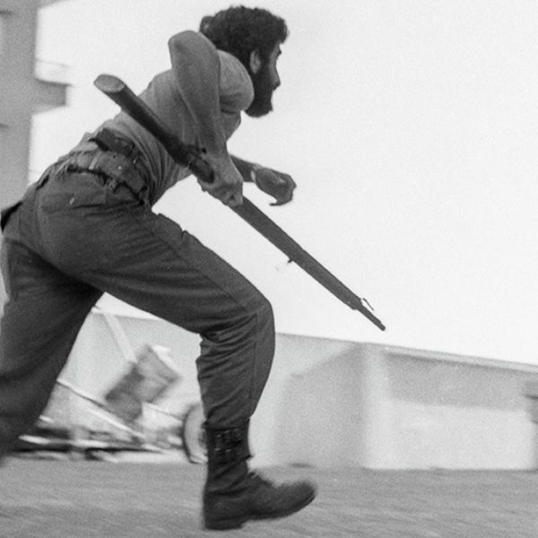 Arturo Pérez-Reverte: Fotografías de guerra 1974 – 1985
